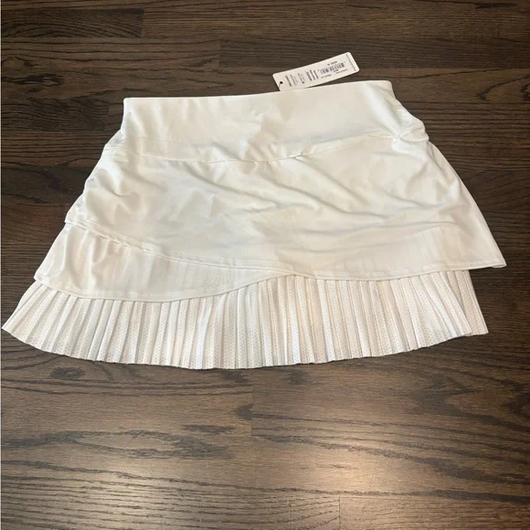 LUCKY IN LOVE all ball skirt in longer length white NWT - Picture 9 of 9